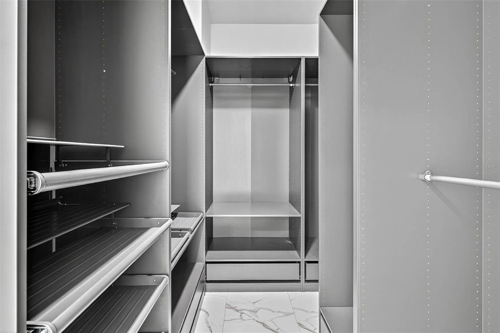 216 North Glen Arven Avenue Temple Terrace, FL 33617 - Photo 44 of 61 a view of walk in closet