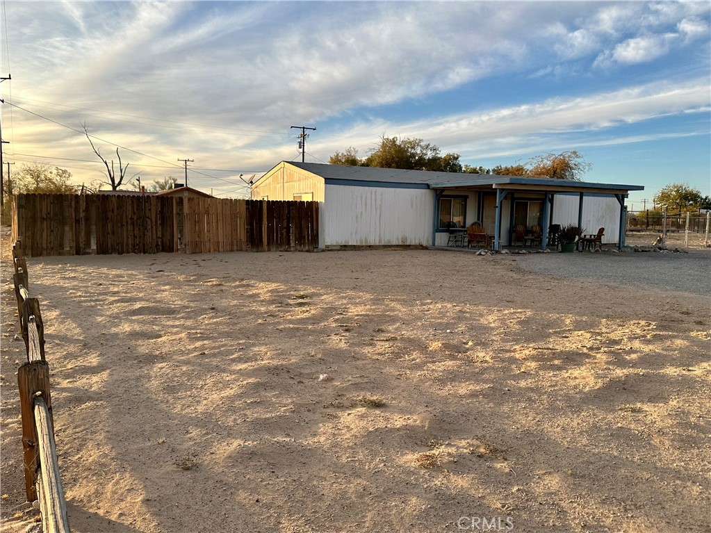 13993 Mesa Drive Blythe, CA 92225 - Photo 20 of 26 Front House