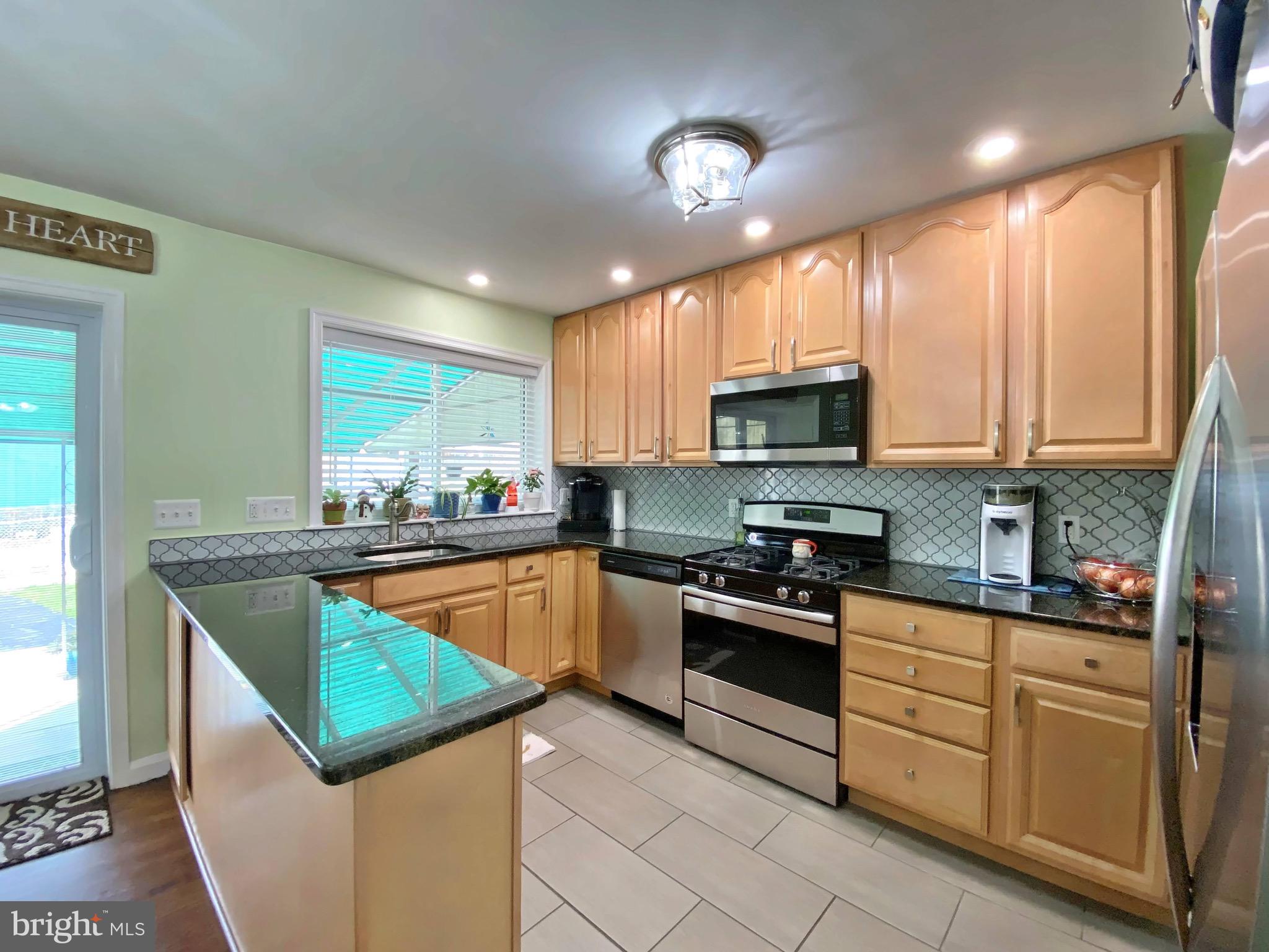 1962 Ormand Road Baltimore, MD 21222 - Photo 3 of 81
