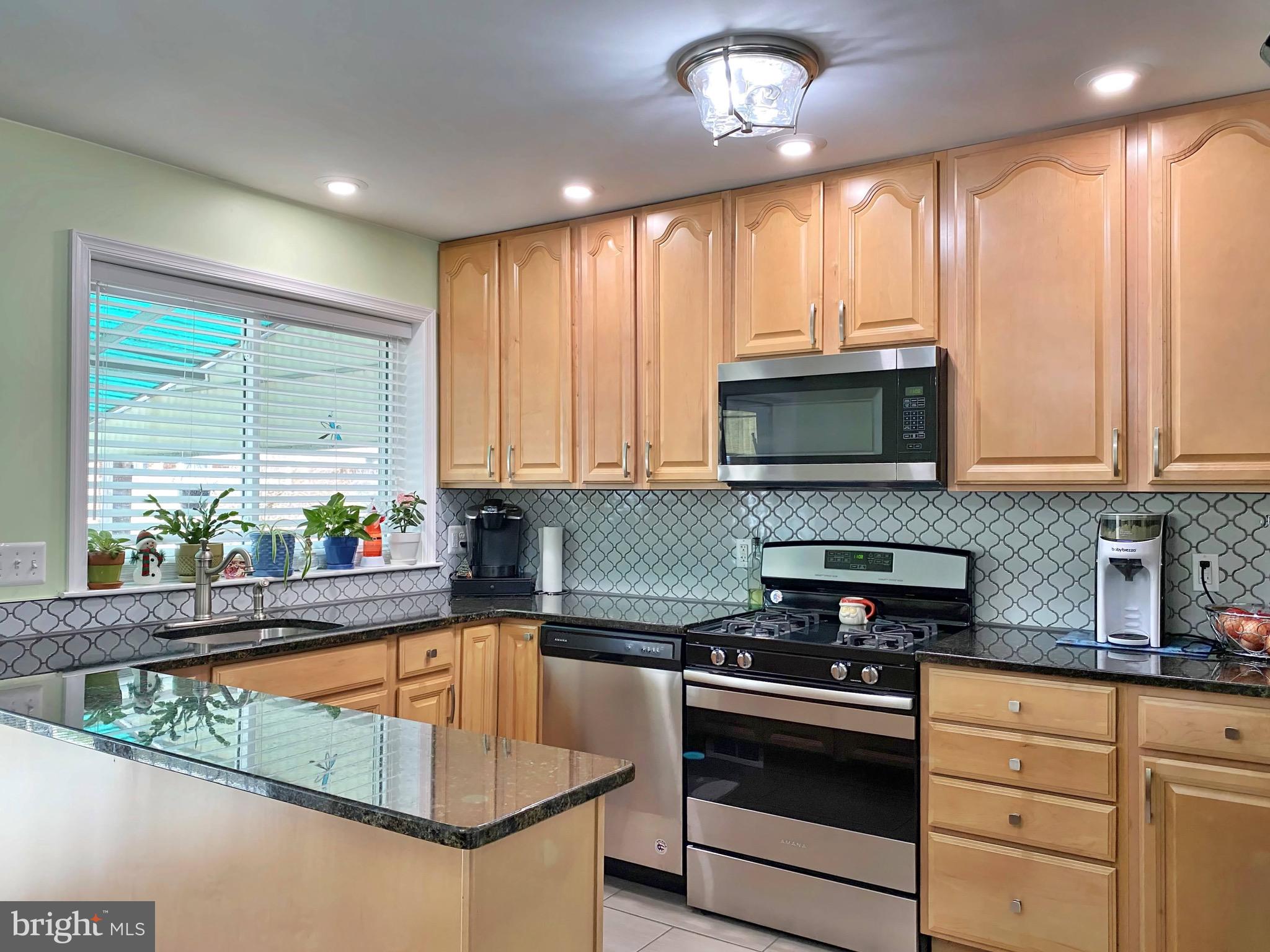 1962 Ormand Road Baltimore, MD 21222 - Photo 4 of 81