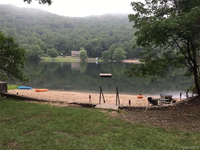 a view of a lake with houses