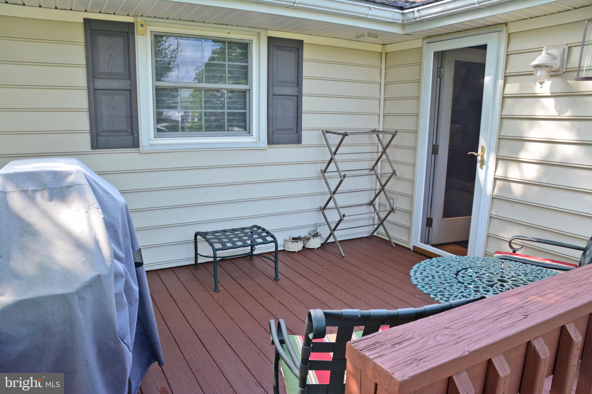 481 Candlewyck Road Lancaster, PA 17601 - Photo 13 of 37 Upper Deck