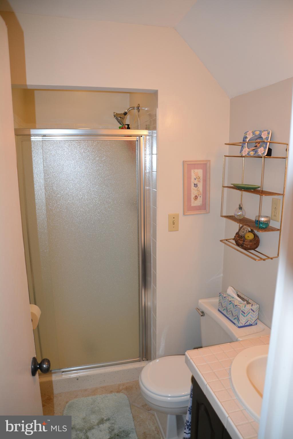 481 Candlewyck Road Lancaster, PA 17601 - Photo 26 of 37 Bath