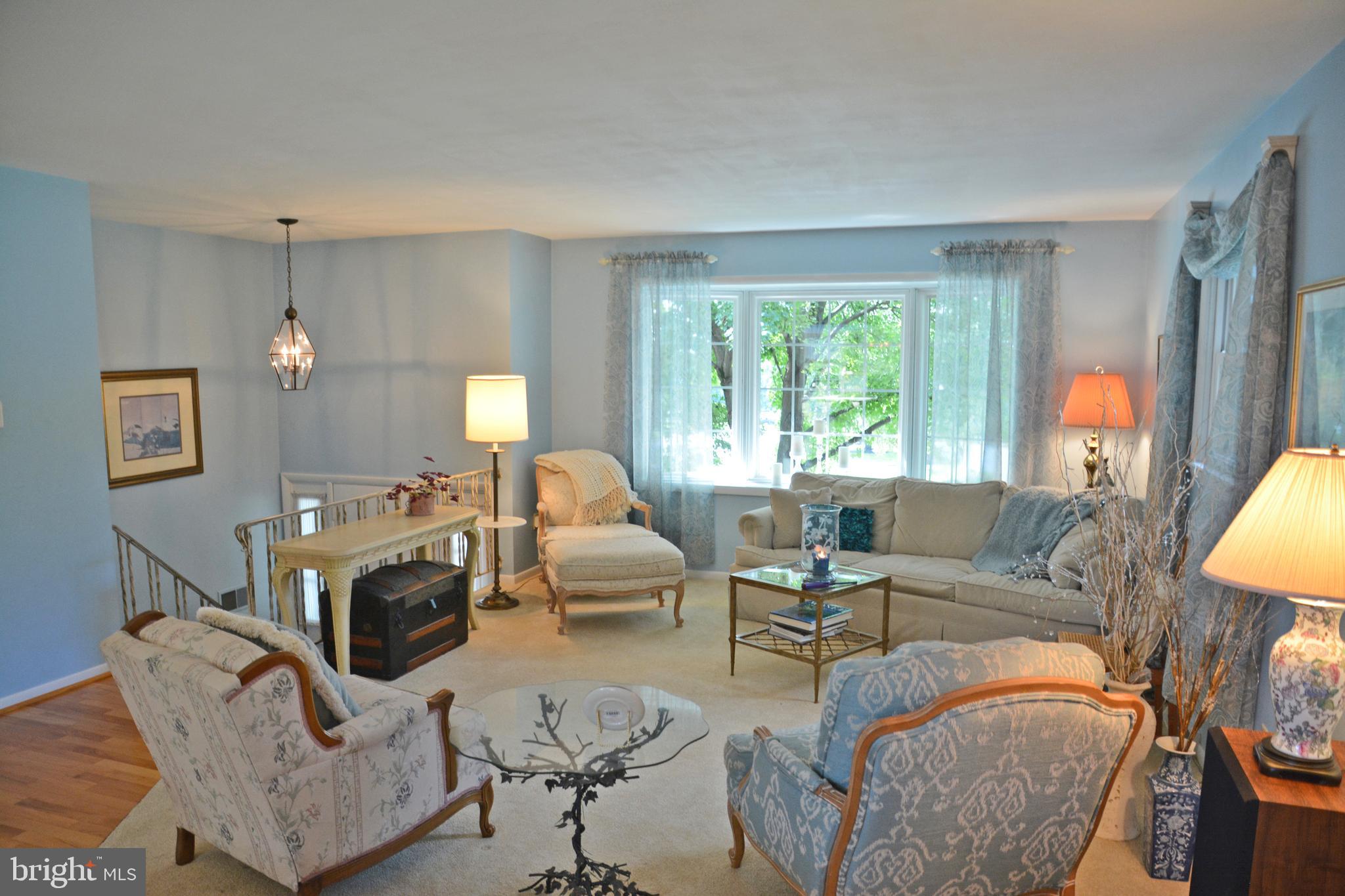 481 Candlewyck Road Lancaster, PA 17601 - Photo 4 of 37 Living Room