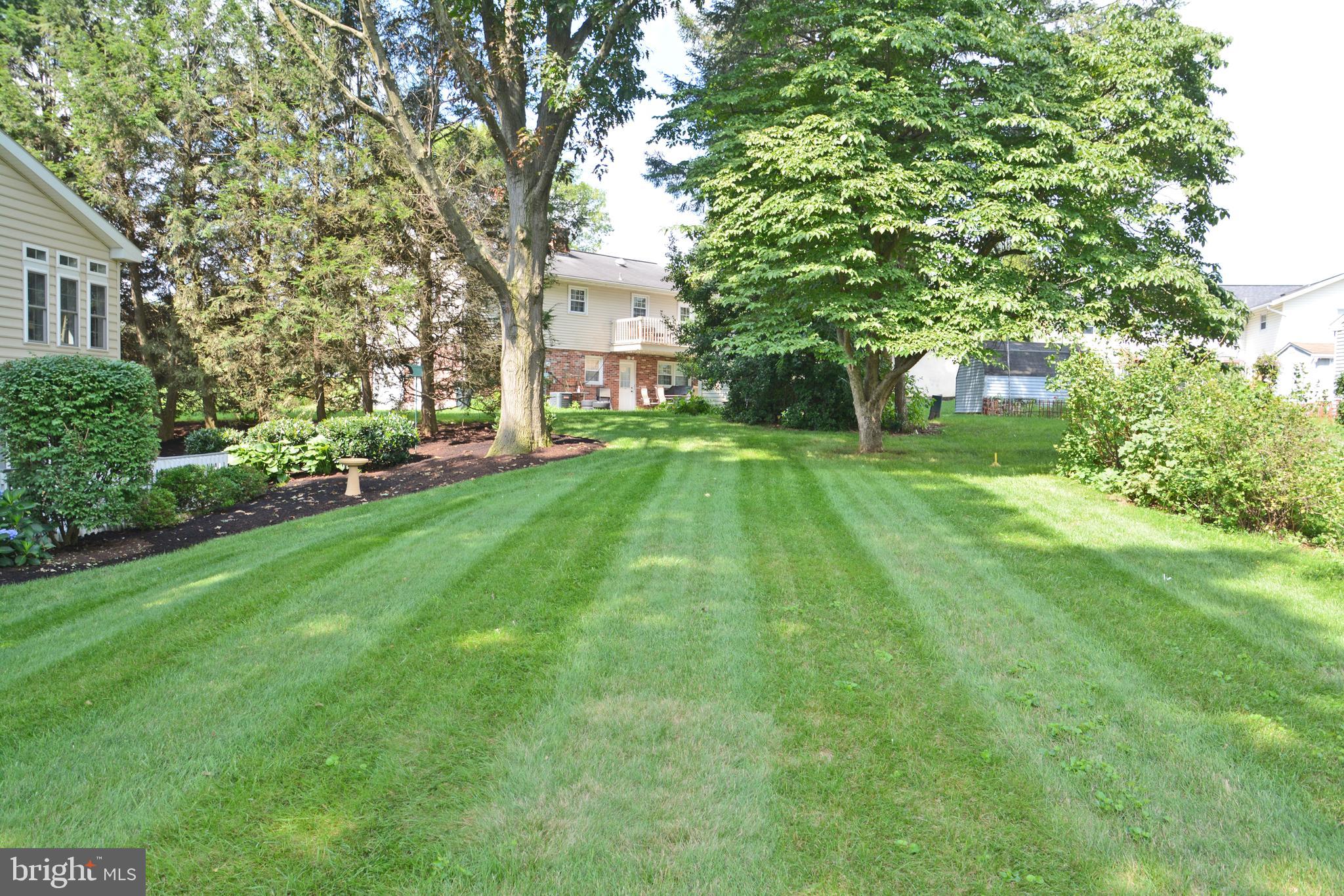481 Candlewyck Road Lancaster, PA 17601 - Photo 32 of 37 Backyard