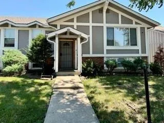 $147,900 | 14051 Dunbar Court, Grandview, MO 64030