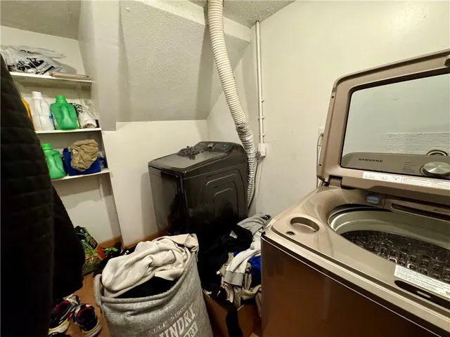 $147,900 | 14051 Dunbar Court, Grandview, MO 64030