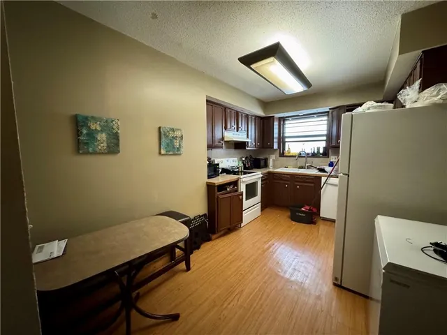 $147,900 | 14051 Dunbar Court, Grandview, MO 64030