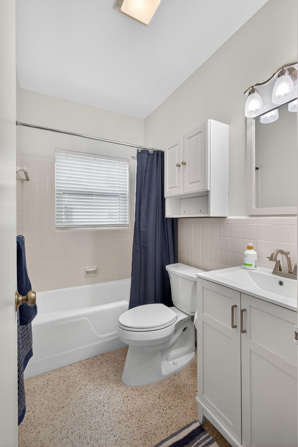1206 Dolphin Road Singer Island, FL 33404 - Photo 44 of 65 Guest Bath 2