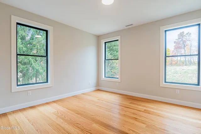 $750,000 | 76 Reservoir Road, Marlborough, NY 12542