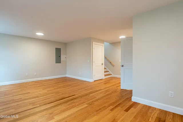 $750,000 | 76 Reservoir Road, Marlborough, NY 12542