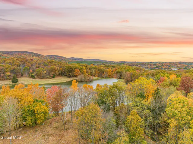 $750,000 | 76 Reservoir Road, Marlborough, NY 12542