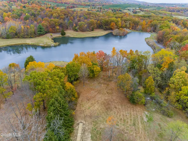 $750,000 | 76 Reservoir Road, Marlborough, NY 12542