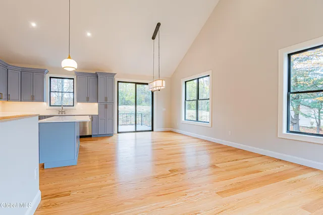 $750,000 | 76 Reservoir Road, Marlborough, NY 12542