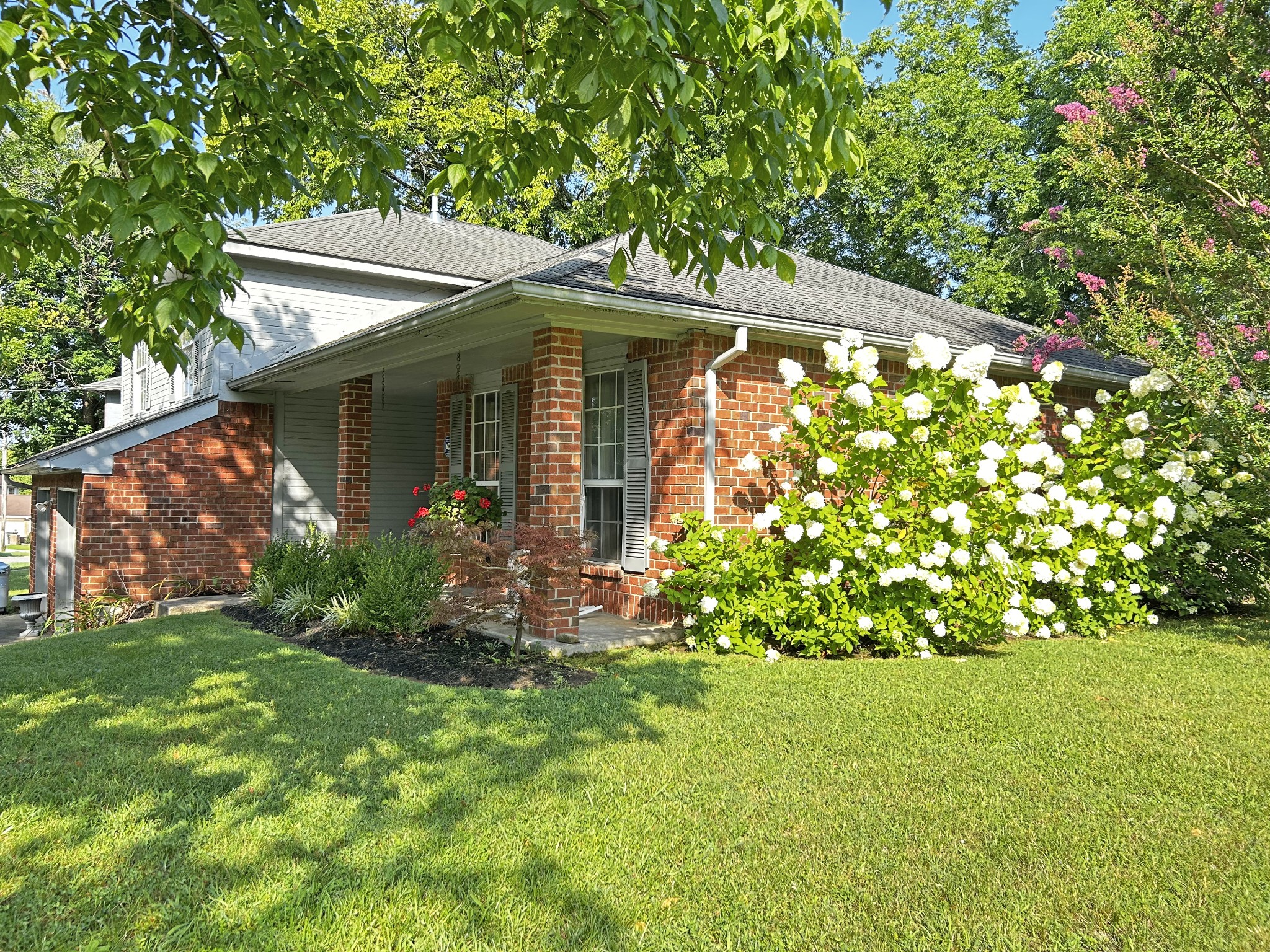 1717 Ridgemere Court Hermitage, TN 37076 - Photo 3 of 19