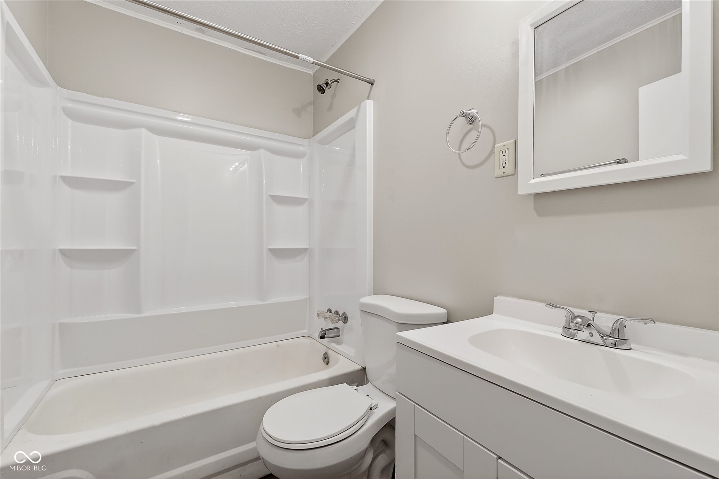 307 Crestview Court Chesterfield, IN 46017 - Photo 23 of 27