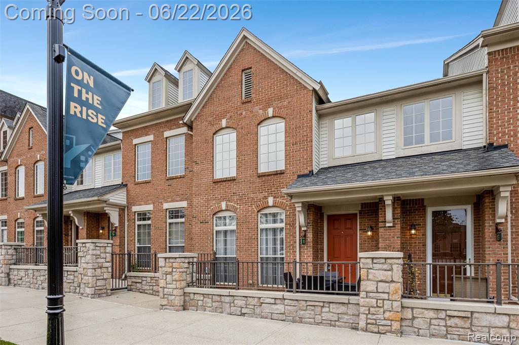 11 North Squirrel Road Auburn Hills, MI 48326 - Photo 3 of 51