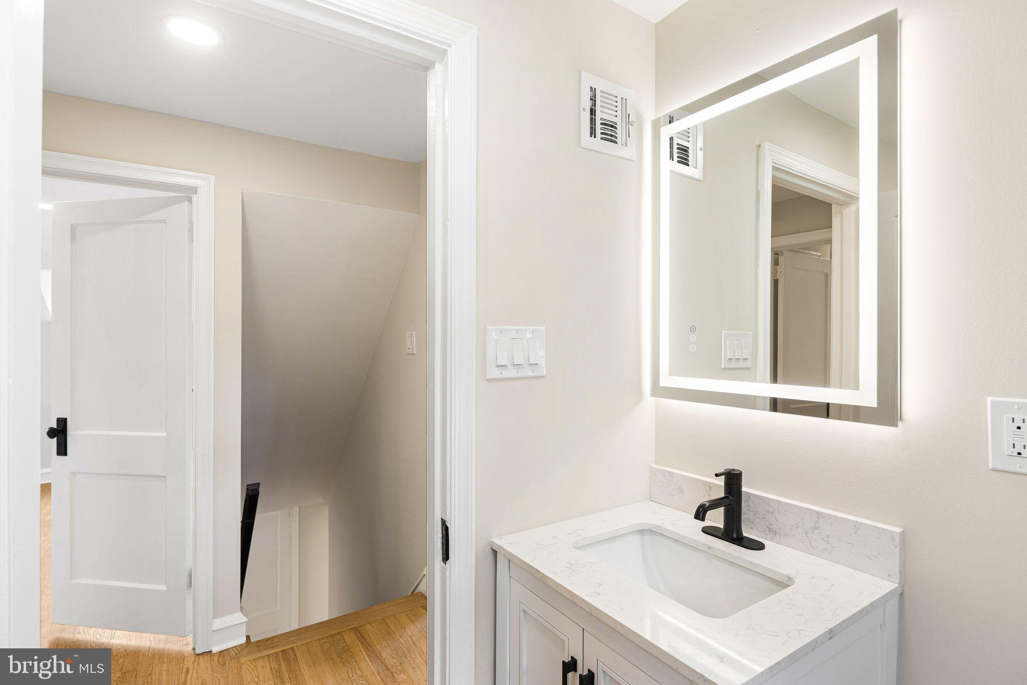 776 Brooke Road Glenside, PA 19038 - Photo 23 of 37