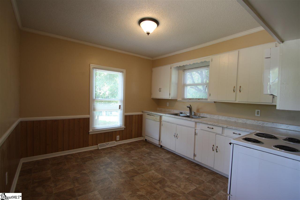 88 East Main Street Inman, SC 29349 - Photo 9 of 20
