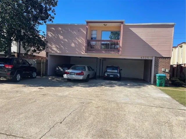 $1,800 | 4325 Loire Drive, Unit D, Kenner, LA 70065
