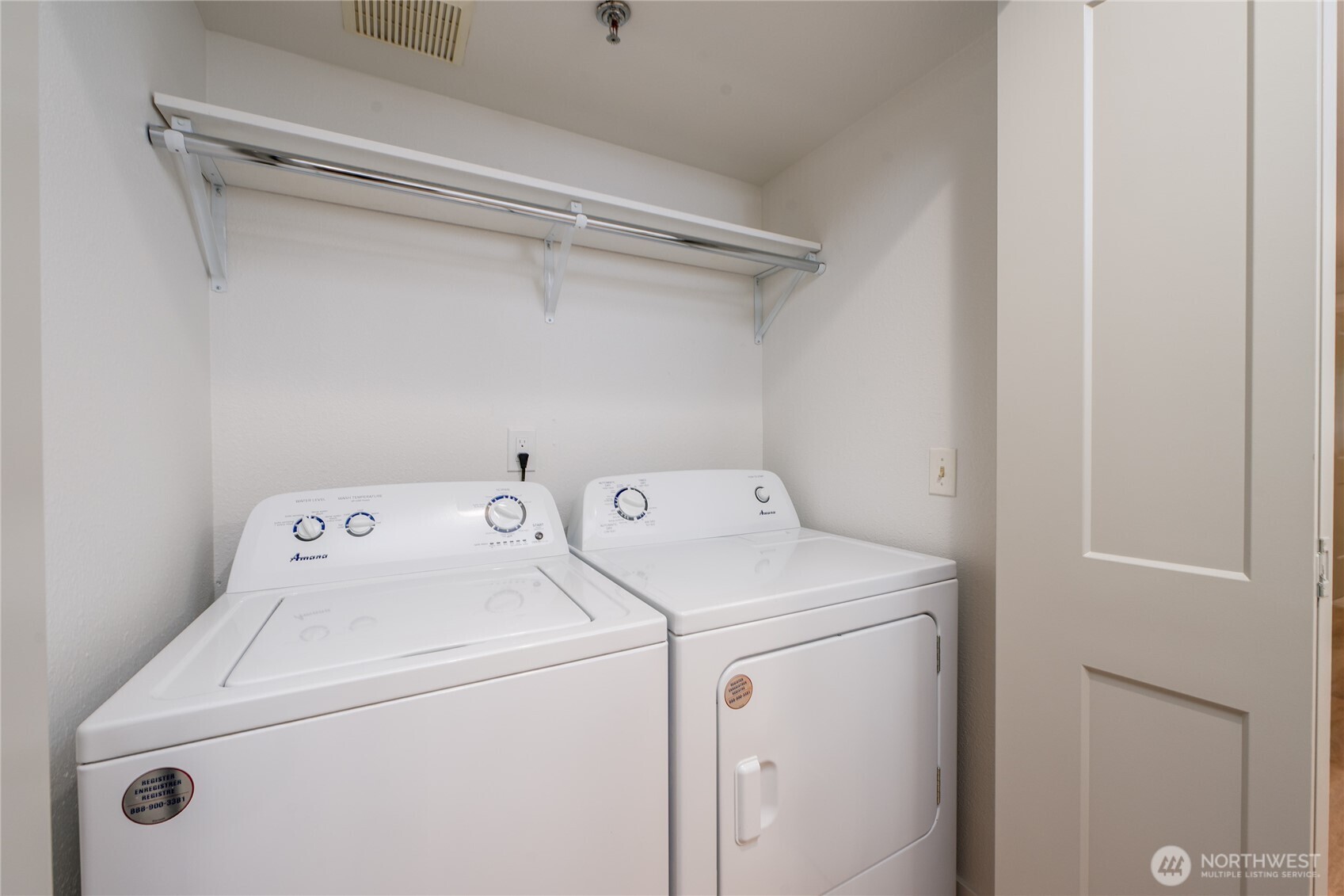 19410 Bothell Way Northeast, Unit D102 Bothell, WA 98011 - Photo 19 of 34