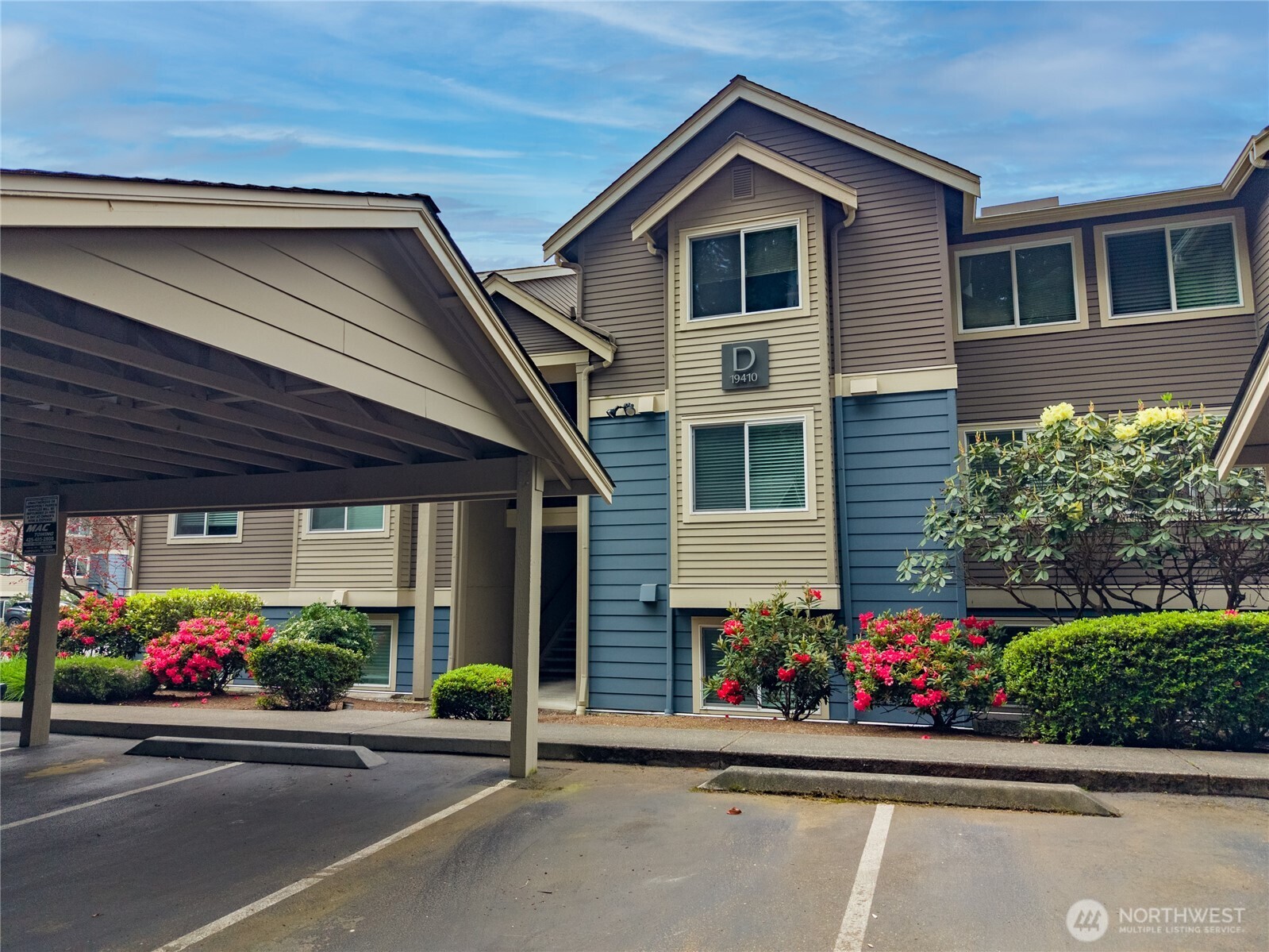 19410 Bothell Way Northeast, Unit D102 Bothell, WA 98011 - Photo 2 of 34