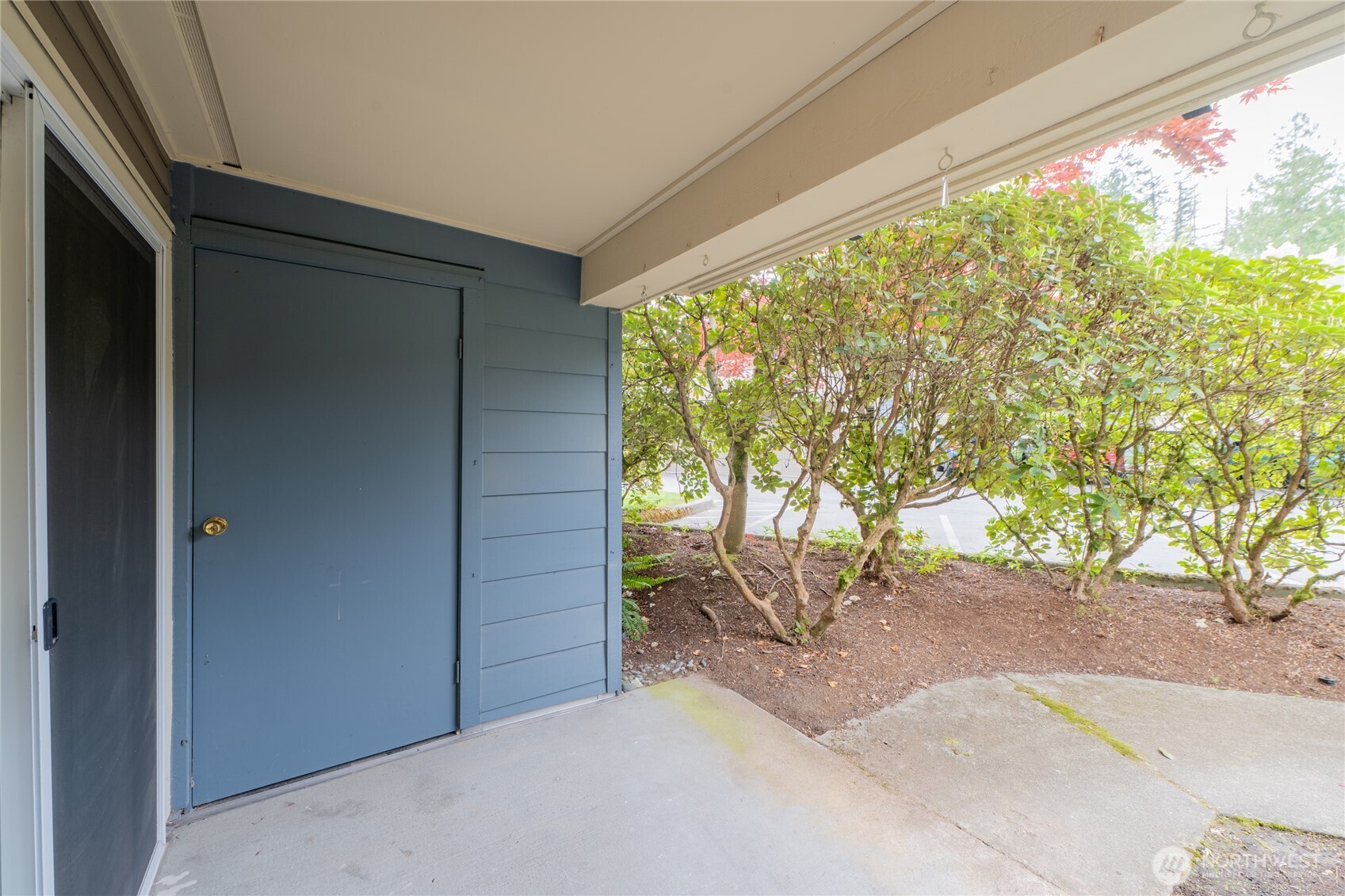 19410 Bothell Way Northeast, Unit D102 Bothell, WA 98011 - Photo 23 of 34