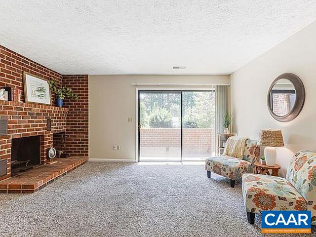 120 Turtle Creek Road, Unit 12 Charlottesville, VA 22901 - Photo 5 of 32 Gallery Image 5