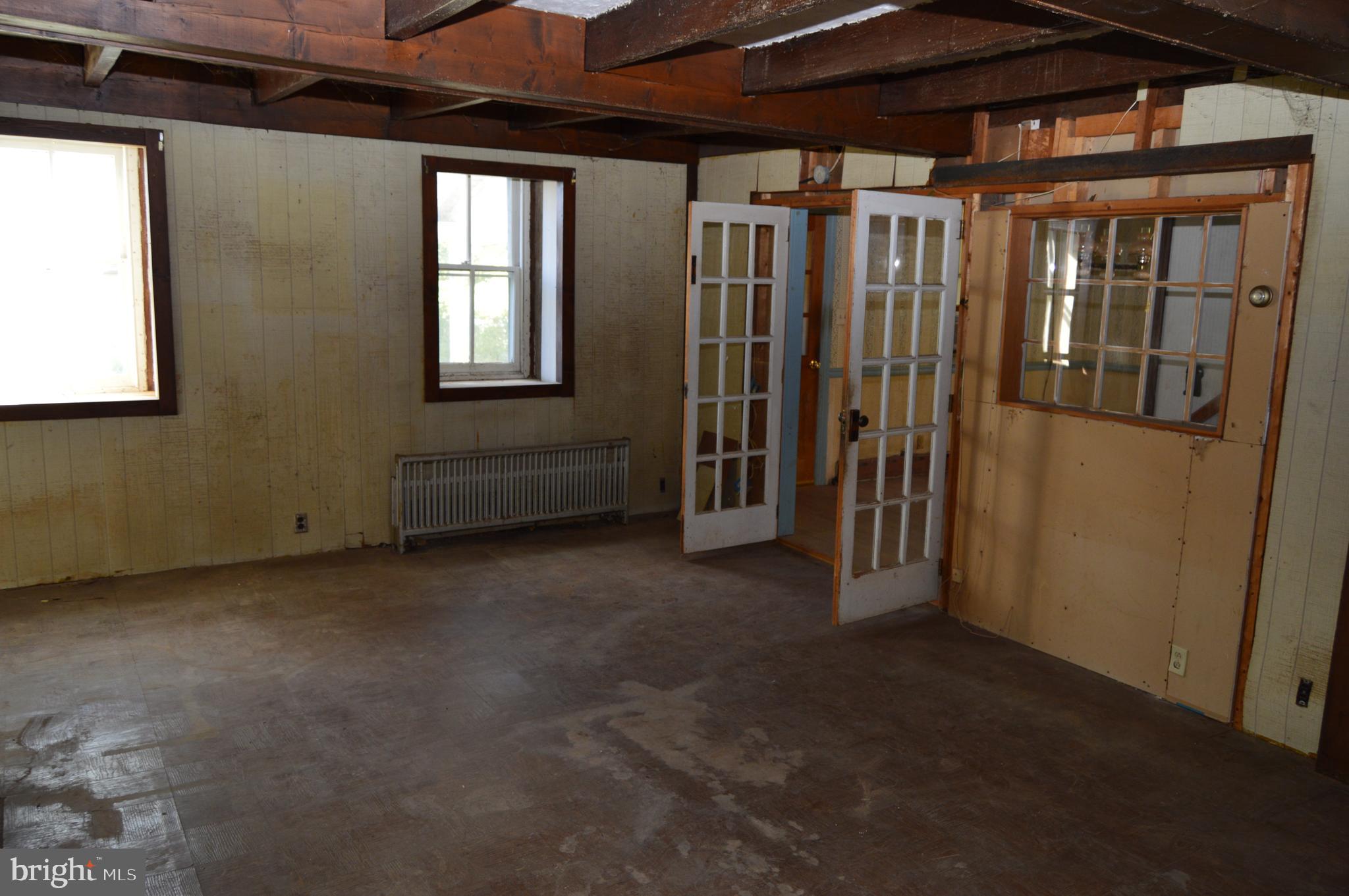 116 Bull Road Oley, PA 19547 - Photo 15 of 54 Living Room