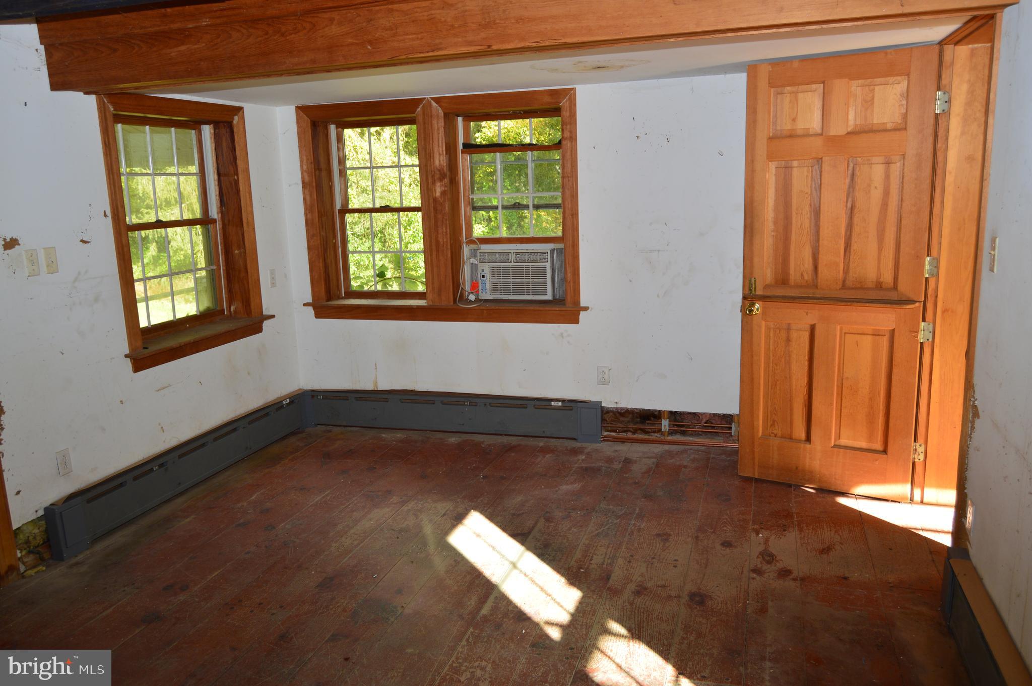 116 Bull Road Oley, PA 19547 - Photo 25 of 54 Family Room (Summer Kitchen)