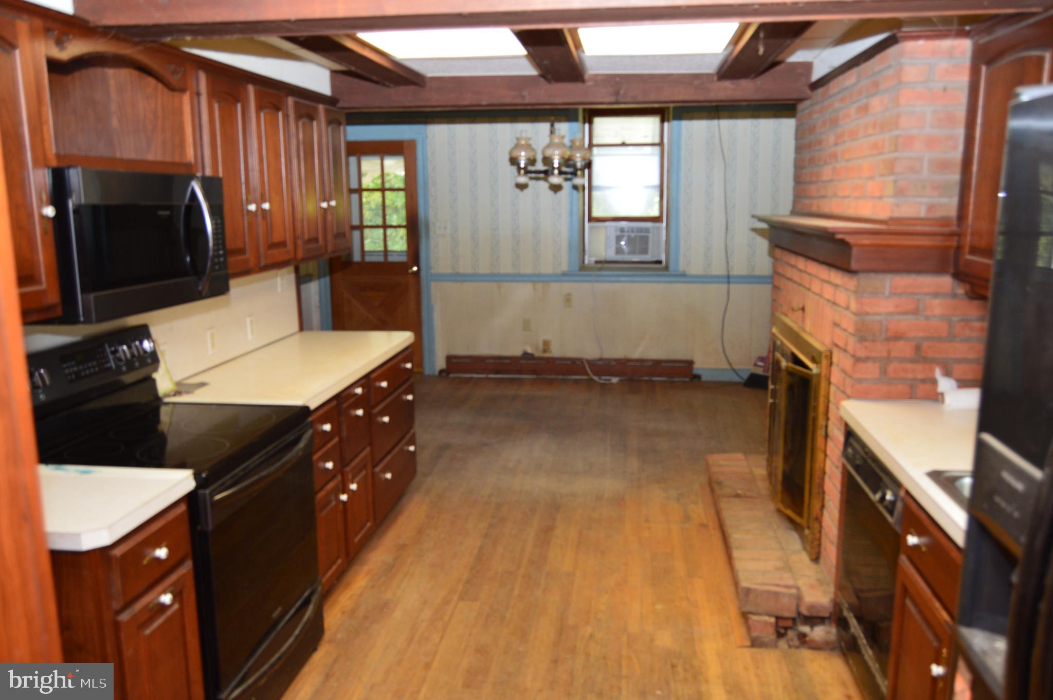 116 Bull Road Oley, PA 19547 - Photo 7 of 54 Kitchen