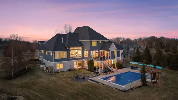 $1,450,000 | 1970 Paris Avenue North, Stillwater, MN 55082