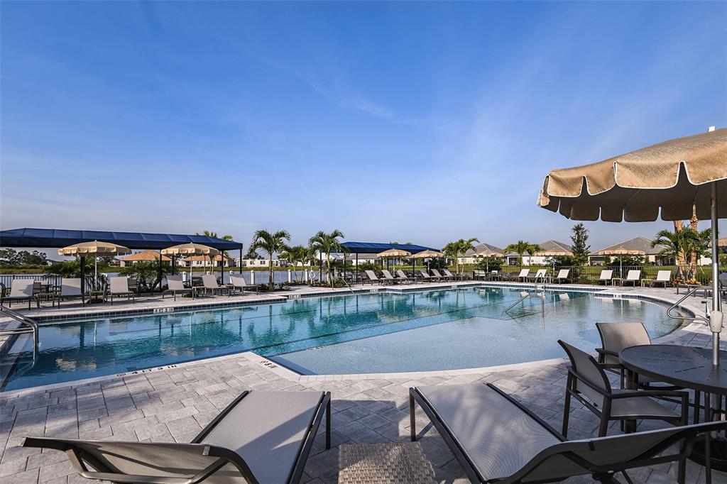 18138 Cherished Loop Lakewood Ranch, FL 34211 - Photo 6 of 21 Gallery Image 6