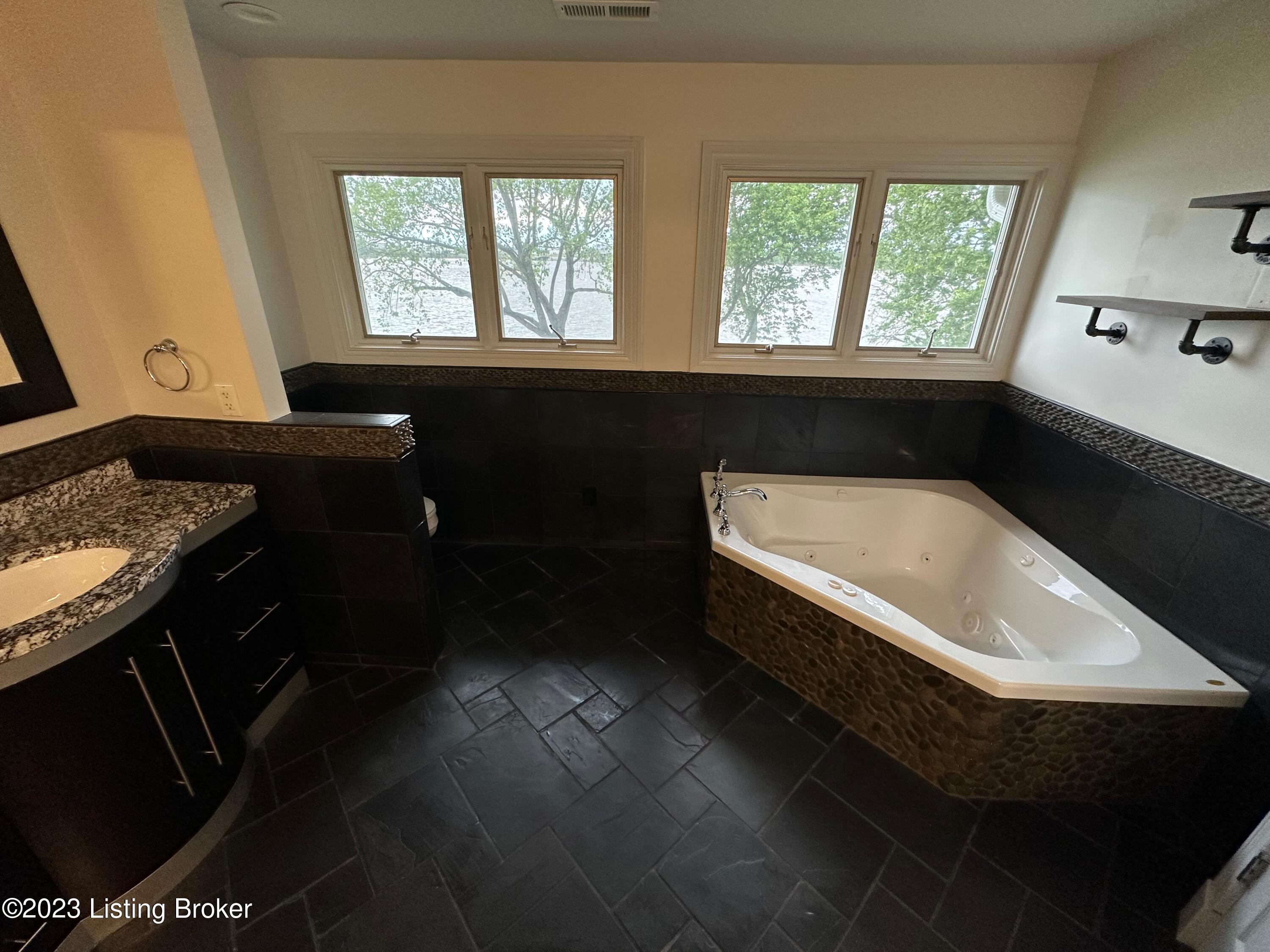 5395 Juniper Beach Road Prospect, KY 40059 - Photo 17 of 26 5395-Juniper-Beach-Rd-25