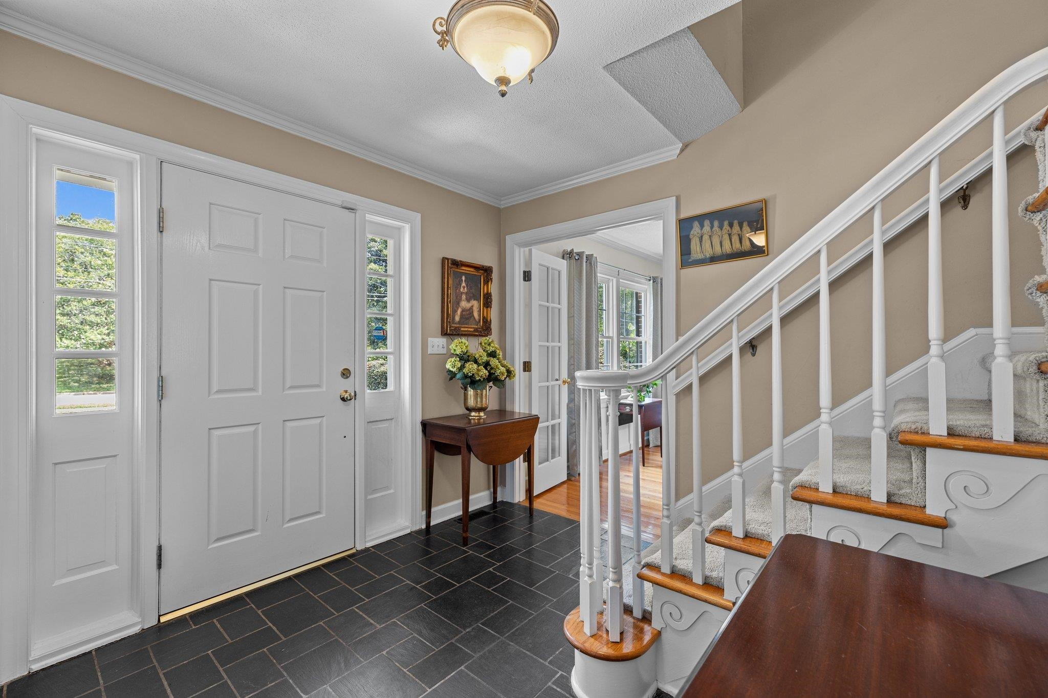 1012 Deerfield Road Raleigh, NC 27609 - Photo 5 of 39 Photo 5