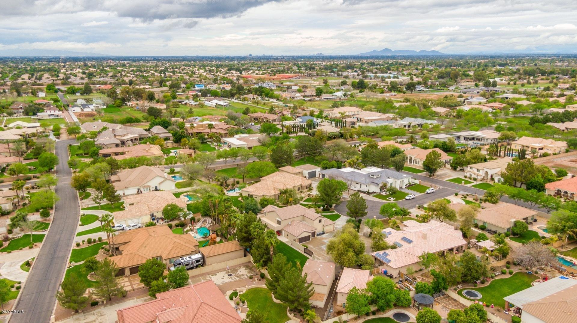 316 South Rochester Court Gilbert, AZ 85296 - Photo 81 of 91 0093-Rochester Drone 22