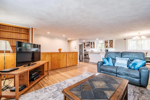 $649,000 | 495 Ocean House Road, Cape Elizabeth, ME 04107