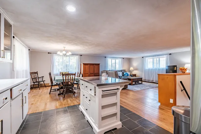 $649,000 | 495 Ocean House Road, Cape Elizabeth, ME 04107