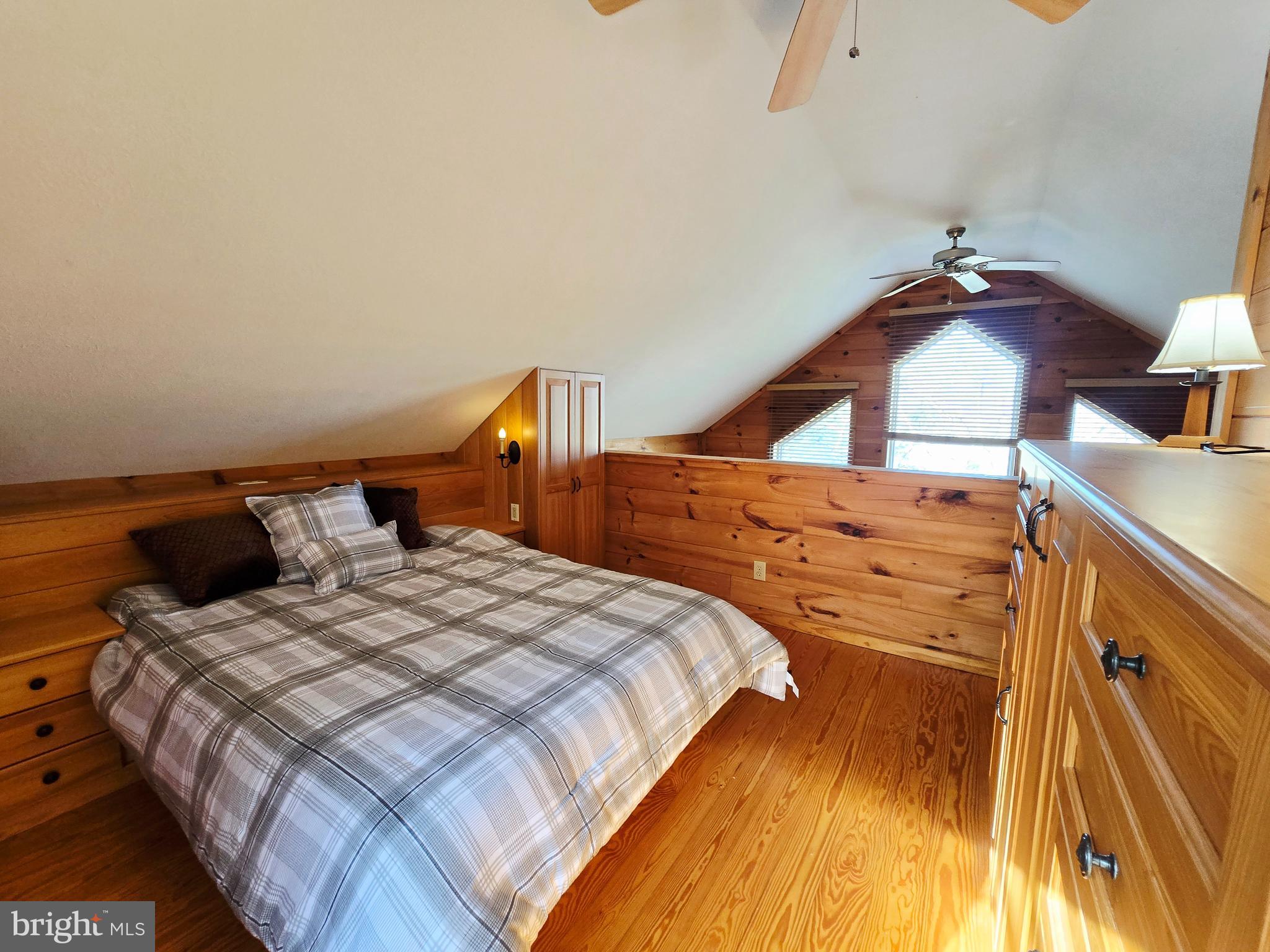 232 Hawks Rdg Road Franklin, WV 26807 - Photo 11 of 39