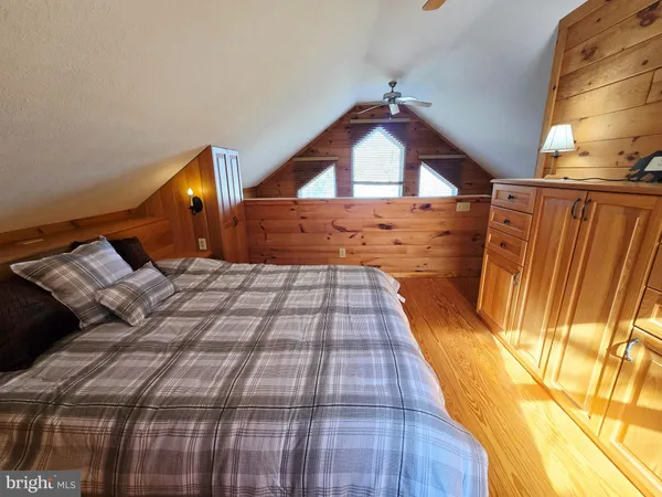 $274,900 | 232 Hawks Rdg Road, Franklin, WV 26807