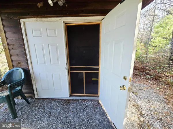 $274,900 | 232 Hawks Rdg Road, Franklin, WV 26807