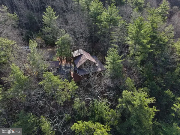 $274,900 | 232 Hawks Rdg Road, Franklin, WV 26807