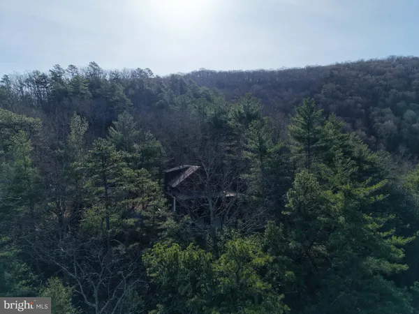 $274,900 | 232 Hawks Rdg Road, Franklin, WV 26807