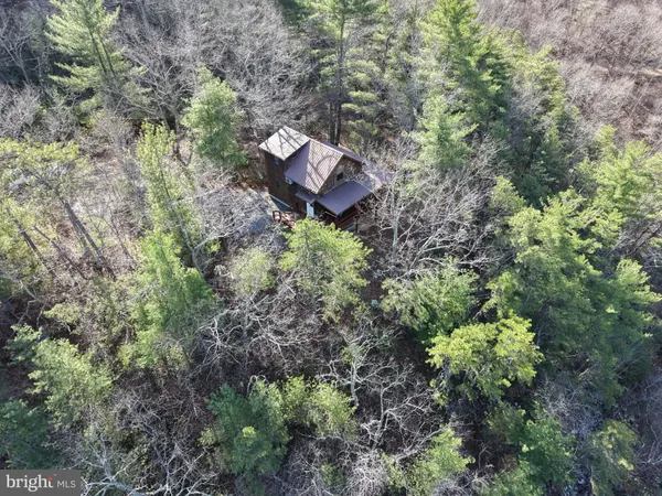 $274,900 | 232 Hawks Rdg Road, Franklin, WV 26807