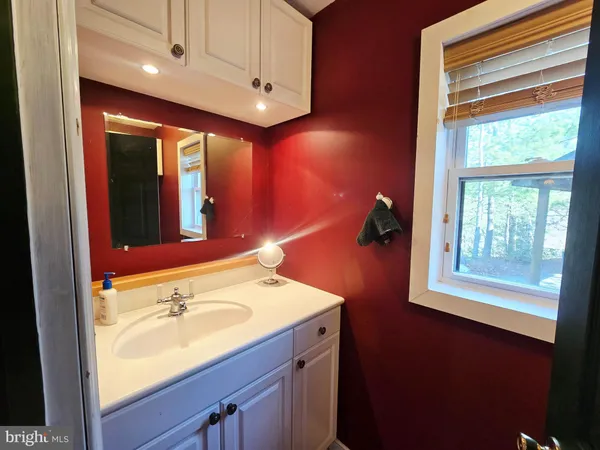 $274,900 | 232 Hawks Rdg Road, Franklin, WV 26807