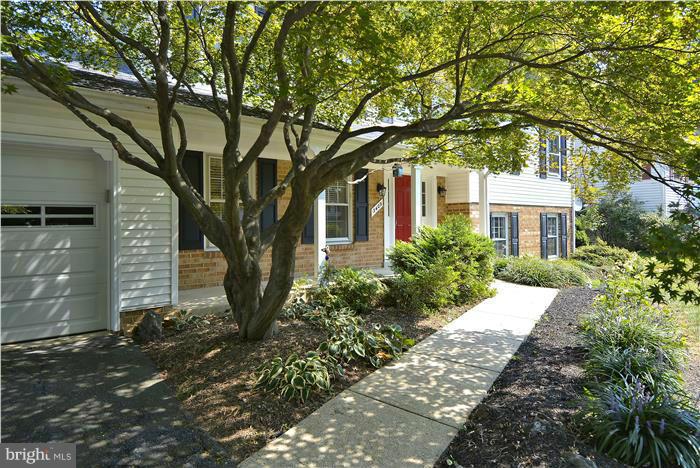 3409 Briars Road Brookeville, MD 20833 - Photo 3 of 30 Exterior (Front)