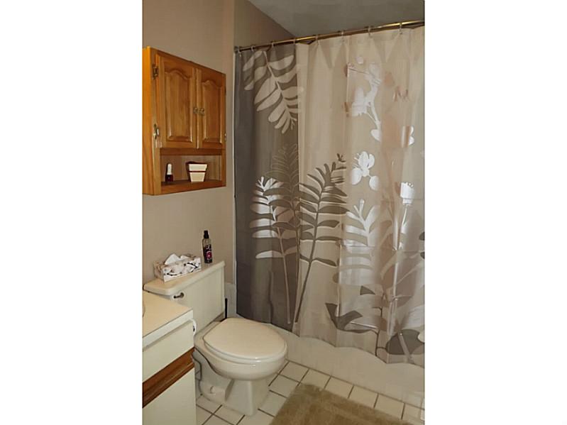 375 Angell Road, Unit D North Providence, RI 02904 - Photo 13 of 16 Bathroom.