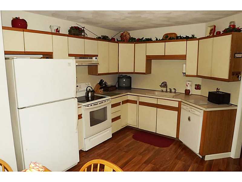 375 Angell Road, Unit D North Providence, RI 02904 - Photo 2 of 16 Kitchen.