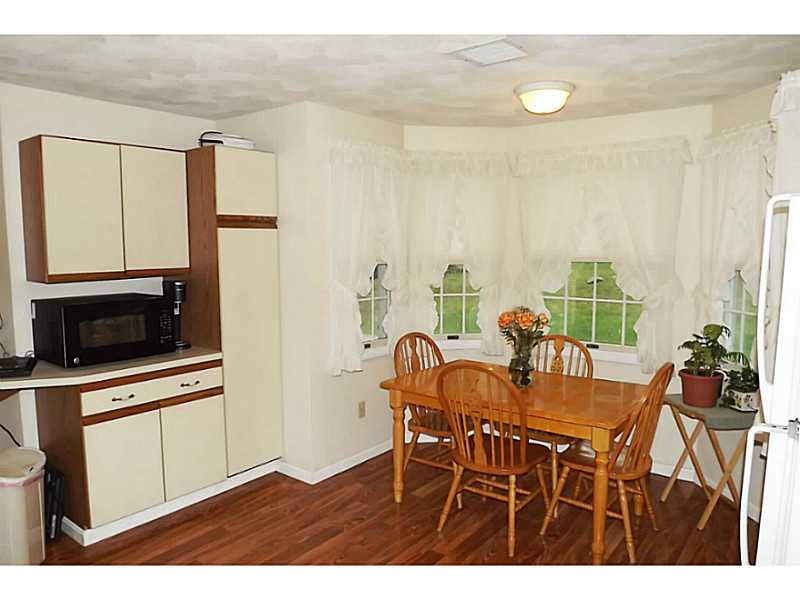 375 Angell Road, Unit D North Providence, RI 02904 - Photo 3 of 16 Kitchen.