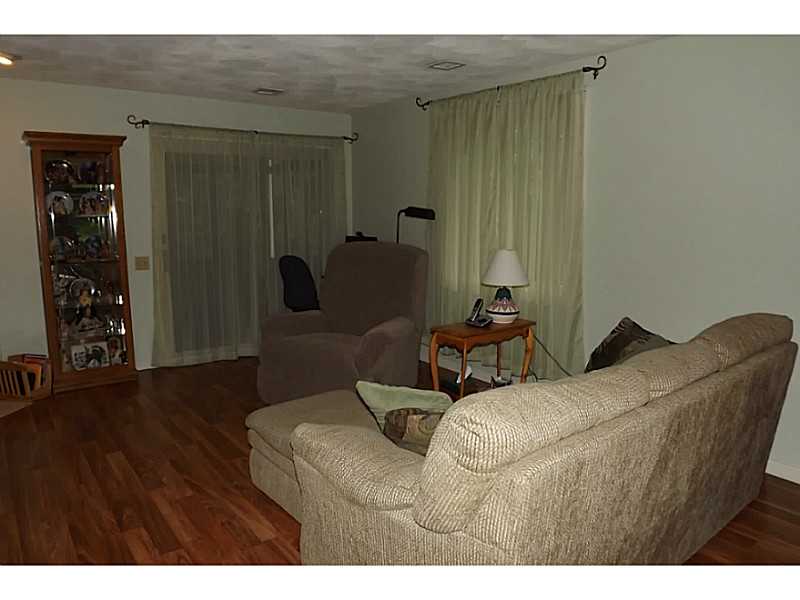 375 Angell Road, Unit D North Providence, RI 02904 - Photo 6 of 16 Living Room.